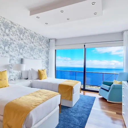 Azure Serenity By Lovelystay Villa