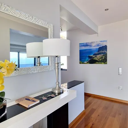 Villa Azure Serenity By Lovelystay *
