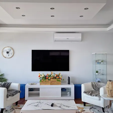 Azure Serenity By Lovelystay Villa Santa Cruz (Madeira)