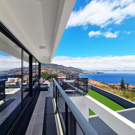 Azure Serenity By Lovelystay Villa *