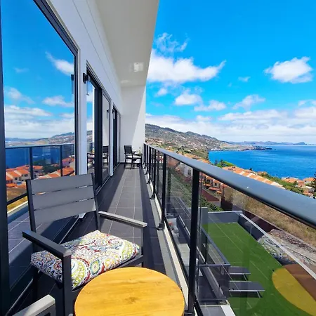 Azure Serenity - Jacuzzi & Sea View By Lovelystay *