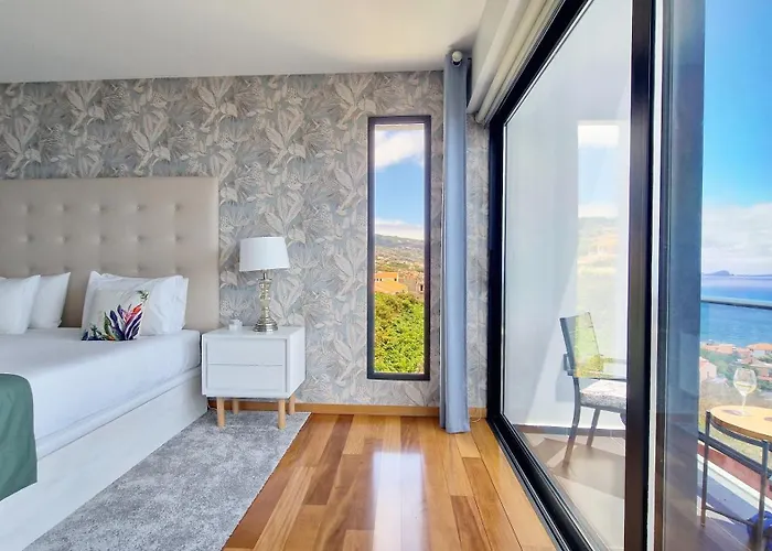 Willa Azure Serenity By Lovelystay