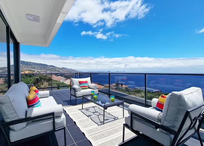 Willa Azure Serenity By Lovelystay