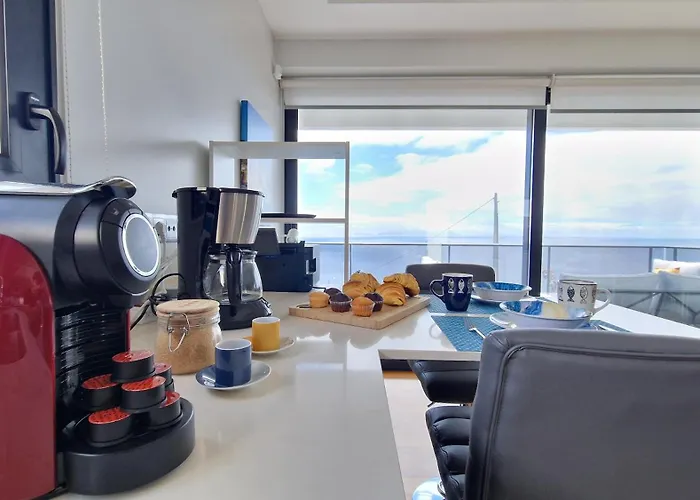 Azure Serenity By Lovelystay Willa *